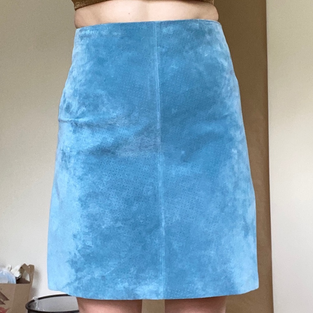Hole-punch Suede skirt